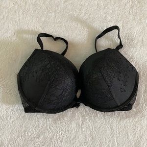 Victoria’s Secret bombshell bra
